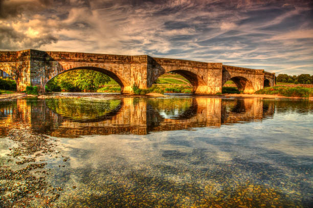 istock HDR view of grassington bridge 1133887723