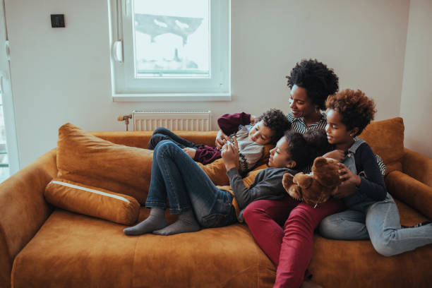 istock Child-friendly apps to entertain and educate 1133893547