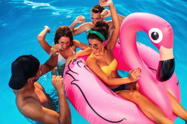 istock Partying in the sun 1133893550