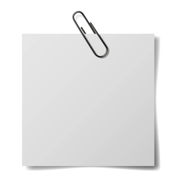 реалистичный бумажный клип с белой бумагой для текста, изолированный на белом фоне. - paper clip clip label paper stock illustrations