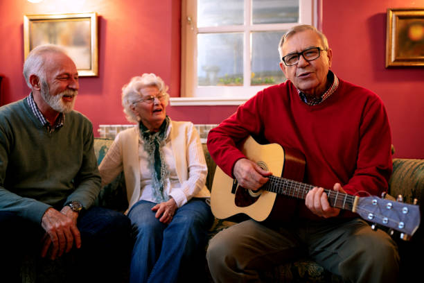 istock Seniors explaining how they still know to party 1134026952