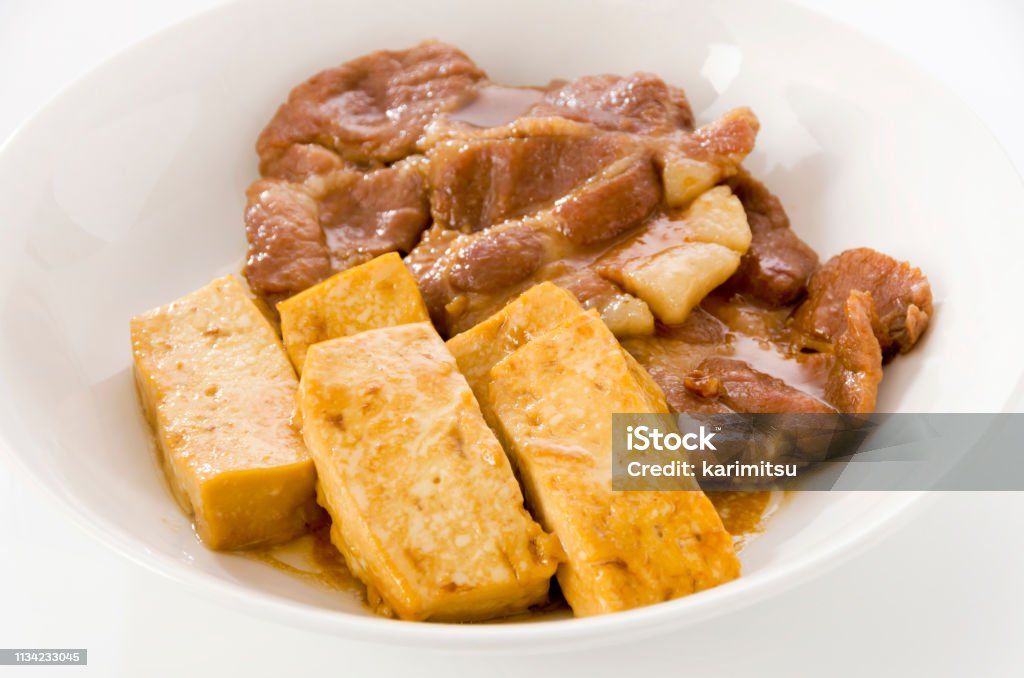 일본 요리 바 니 쿠 두 부 노 아마 카라니켈 달 콤 짭 짤 하 게 맛 있는 데리 야 끼 소스 Washoku에 대한 스톡 사진 ... 일본 요리 바 니 쿠 두 부 노 아마 카라니켈 달 콤 짭 짤 하 게 맛 있는 데리 야 끼 소스 Washoku에 대한 스톡 사진 ...