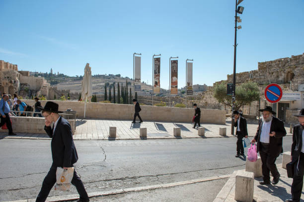 haredi ultra-orthodoxe juden, jerusalem - ultra orthodox judaism stock-fotos und bilder