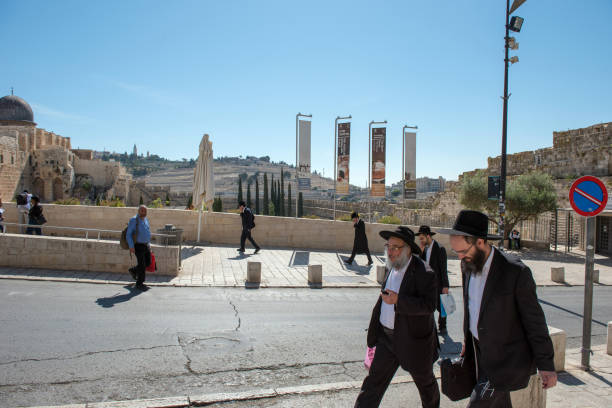 haredi ultra-orthodoxe juden, jerusalem - ultra orthodox judaism stock-fotos und bilder