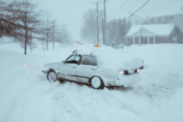 istock Cars in Snow 1134270824