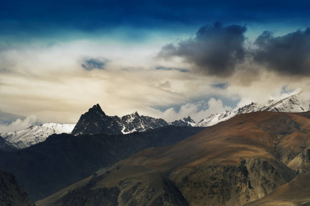 Tiger hill, tiger point, kargil, ladakh, India Tiger hill or Tiger point, war zone of Kargil war 1999, Operation Vijay, fought between Pakistan and India. India won the historcal war and sent back Pakistani army from it's mountain top territory. tiger hill stock pictures, royalty-free photos & images