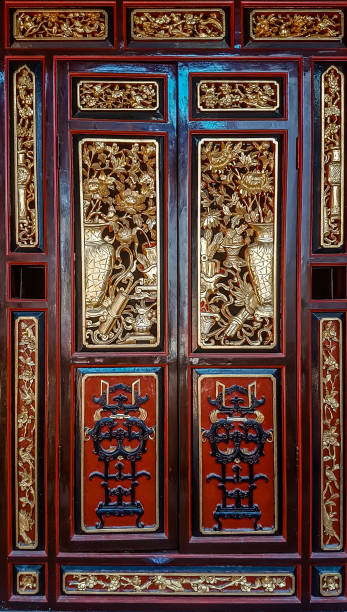istock Malaysia - Chinese temple doorway 1134299011