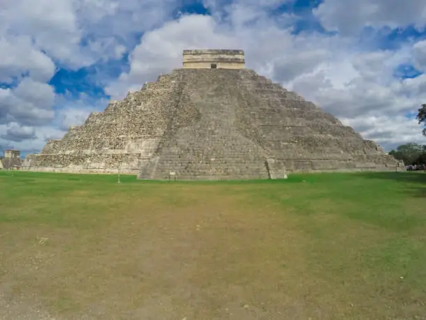 Photo of Mayan ruins of Chichen Itza one of Seven wonder of the world, Famous and populafr place in Mexico