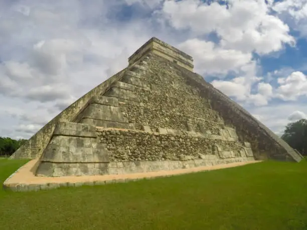 Photo of Mayan ruins of Chichen Itza one of Seven wonder of the world, Famous and populafr place in Mexico