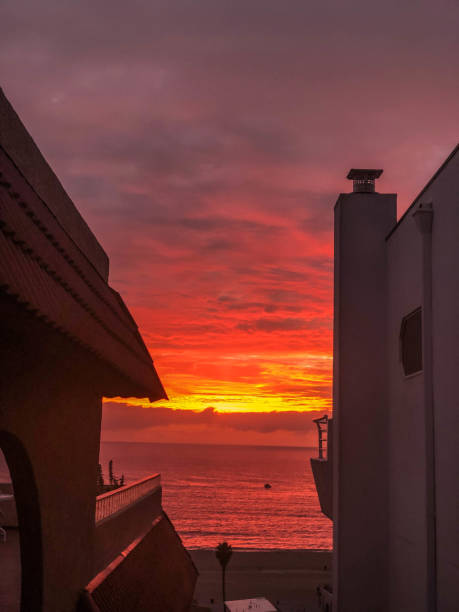 istock Bright colorful sunset over the pacific ocean in Playa del Rey, CA 1134343570