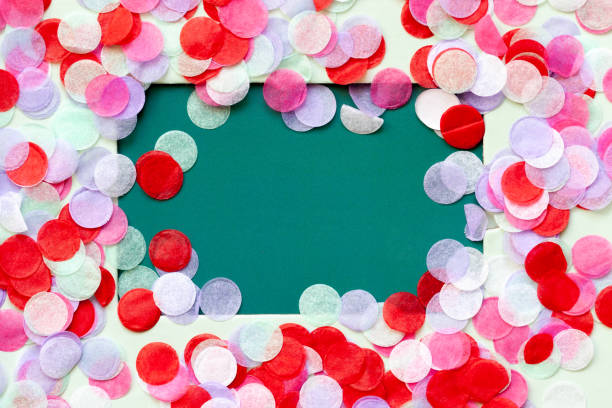 istock Gift card mockup with colorfull confetti frame. copy space for promotion. 1134347272