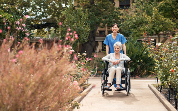 istock Caregivers offer the support seniors need 1134451617
