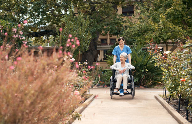 istock Caregivers make life a little easier 1134451620