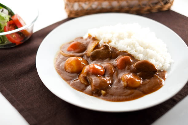 curry japonês e arroz. - caril - fotografias e filmes do acervo