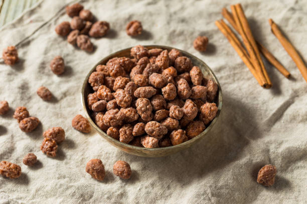istock Homemade Cinnamon Sugar Almonds 1134569661