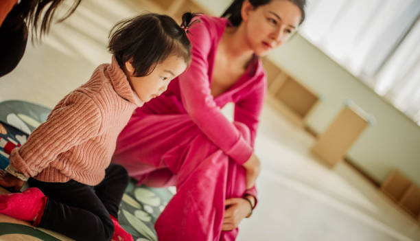 istock Chinese mom and daughter 1134584314