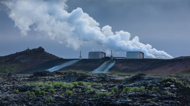 elektrownia reykjanes w południowo-zachodniej części islandii - geothermal power station pipe steam alternative energy zdjęcia i obrazy z banku zdjęć