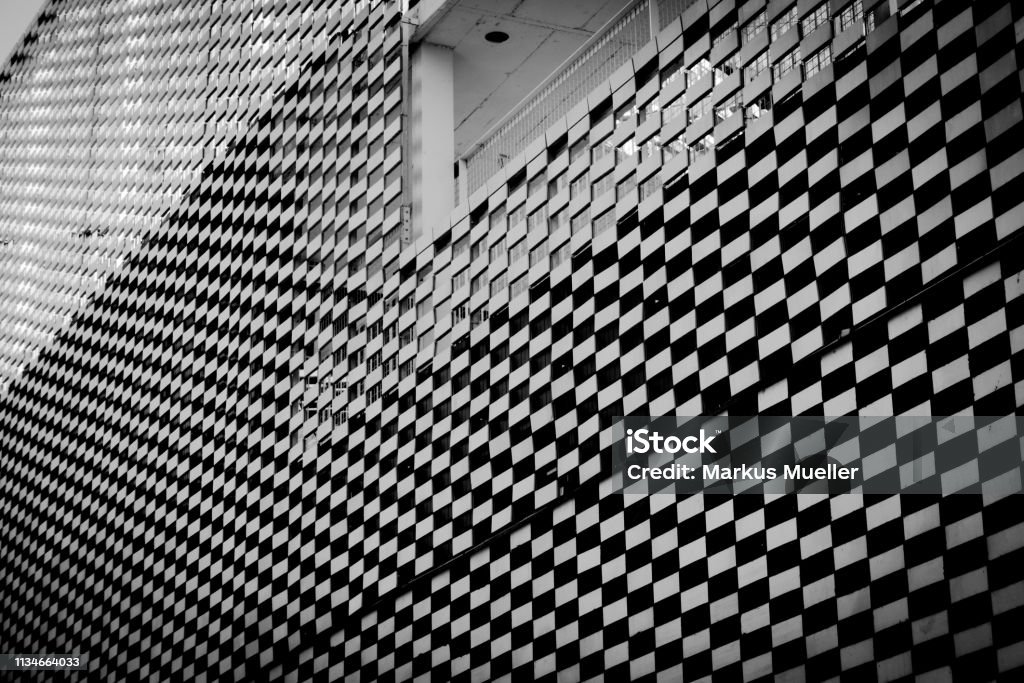 Caro Pattern Buildung Black And White Stock Photo - Download Image Now -  Abstract, Architectural Feature, Architecture - iStock