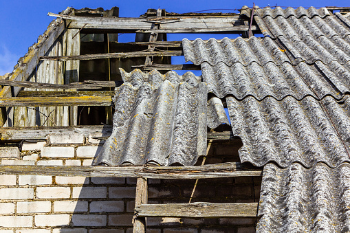 Asbestos roof