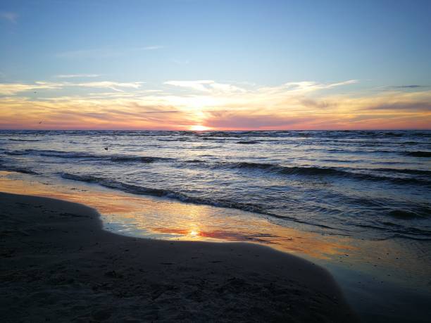 istock Sunset over the sea 1134759244