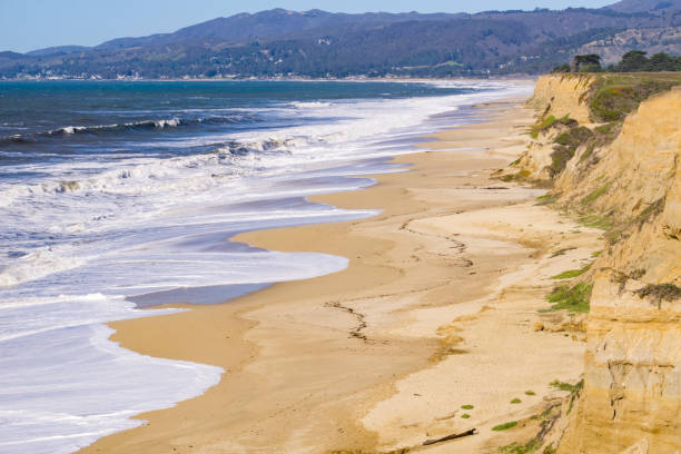 istock The coastal cliffs and beach of Half Moon Bay, California 1134761877