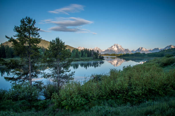 istock Morning at Oxbow Bend in the Tetons 1134810990