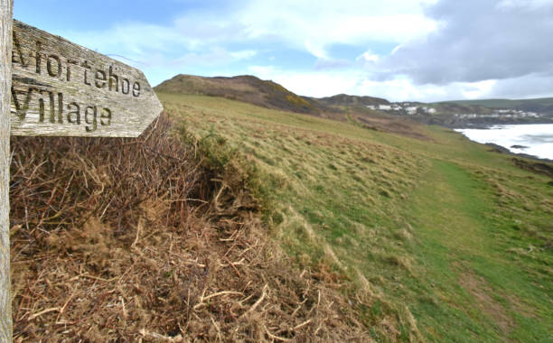 istock Sign on South West Coast Path to Mortehoe 1134933610
