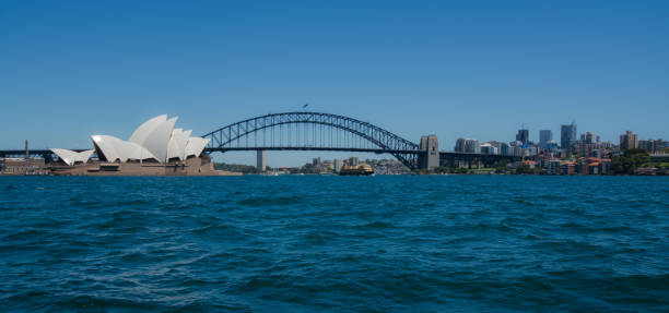 opinião do porto - sydney harbor panoramic sydney australia skyline - fotografias e filmes do acervo