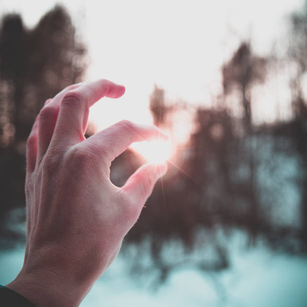istock Pinching The Sun 1135002545