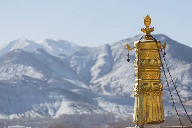 Golden Prayer Bell of Tashilhunpo Monastery in Shigatse,Tashilhunpo Monastery(1447) in Shigatse,tibet,is the traditional seat of successive Panchen Lamas.