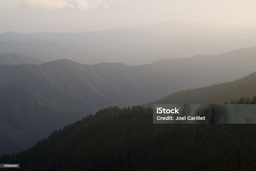 "Smoky Mountains o zachodzie słońca z Mt LeConte" - Zbiór zdjęć royalty-free (Krajobraz falisty)