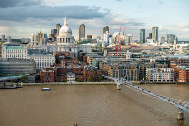 istock Cityscape with St. Paul's Cathedral 1135043894