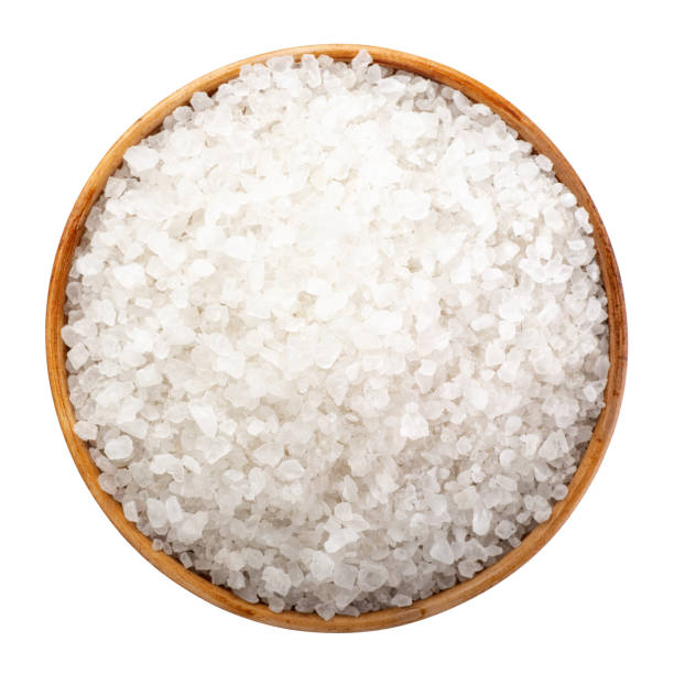 istock sea salt in ceramic bowl 1135047673