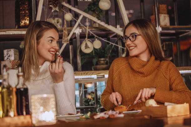 istock Women having lunch in a restaurant 1135047821