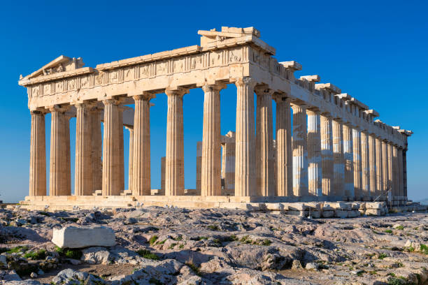 the parthenon temple in acropolis hill, athens - sunlight sun architectural feature blue imagens e fotografias de stock