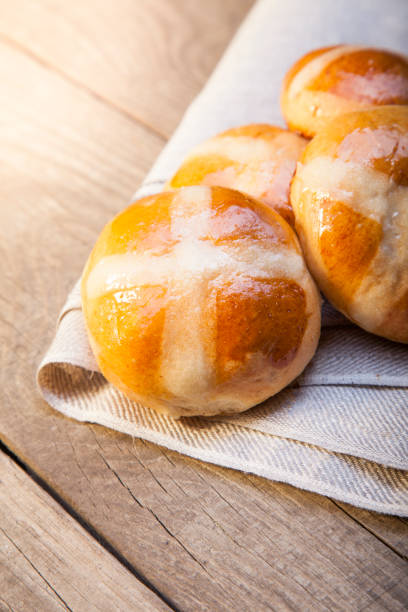 istock Hot cross buns on basket Top view, copy space. Easter baking 1135051125