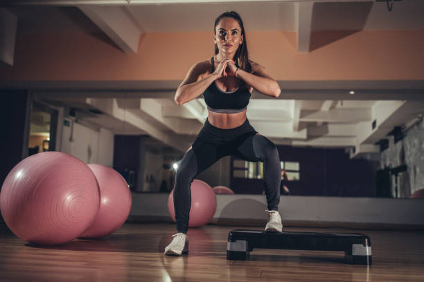istock Fit lady training in gym 1135062052