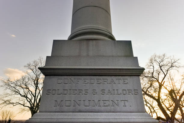 istock Confederate Soldiers' & Sailors' Monument 1135088463