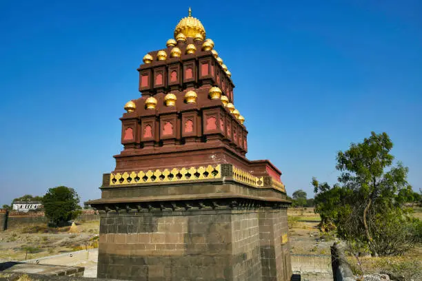 Photo of Shiva and Ganesh temple complex on the other side of river opposite Vitthal Temple, Palashi, Parner, Ahmednagar