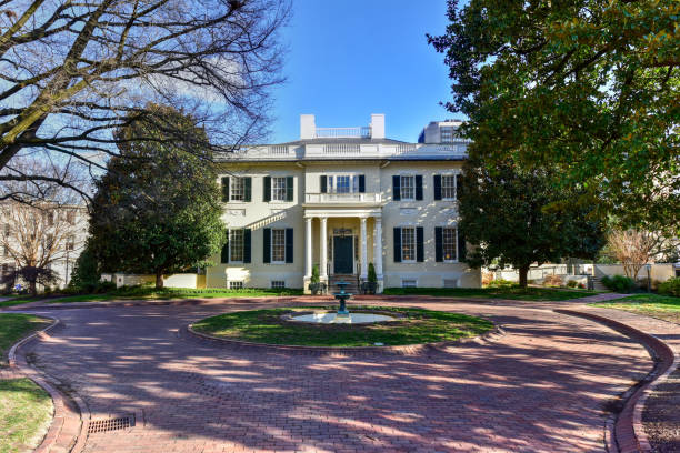 istock Virginia Governor Mansion - Richmond, VA 1135090225