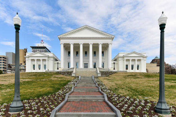 istock Virginia State Capitol - Richmond, Virginia 1135091155