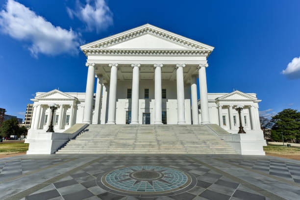 istock Virginia State Capitol - Richmond, Virginia 1135091381