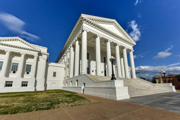 istock Virginia State Capitol - Richmond, Virginia 1135091430