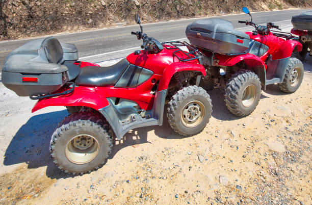 off-road atv wycieczki i przygody w puerto vallarta, które zapewniają malownicze widoki na ocean i wspaniałe krajobrazy przyrody - off road vehicle quadbike 4x4 adventure zdjęcia i obrazy z banku zdjęć