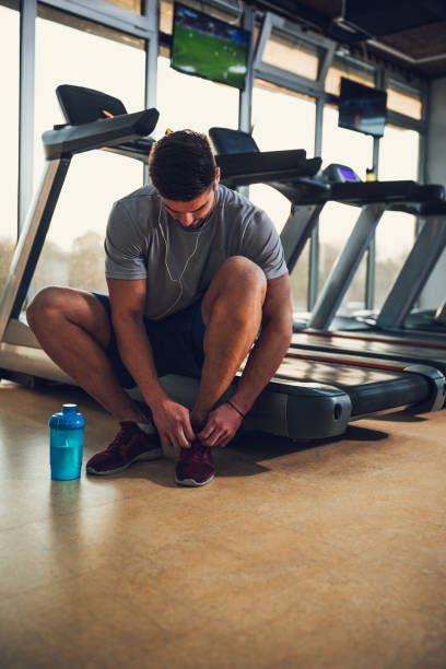 istock Preparing to give his best at the gym 1135186760