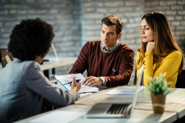 istock Can you explain us this part of the contract? 1135202794