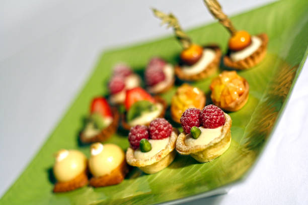 istock Cakes varied in green tray 1135207792