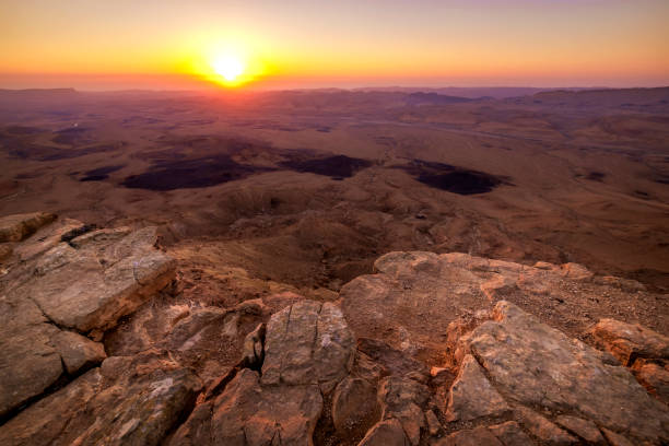 istock sunrise at mitzpe ramon, Israel 1135270338