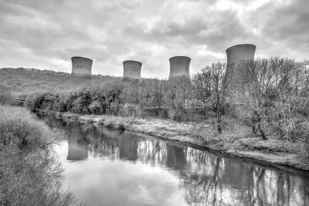 istock Abandoned Ironbridge Power Station, England (B+W) 1135278050