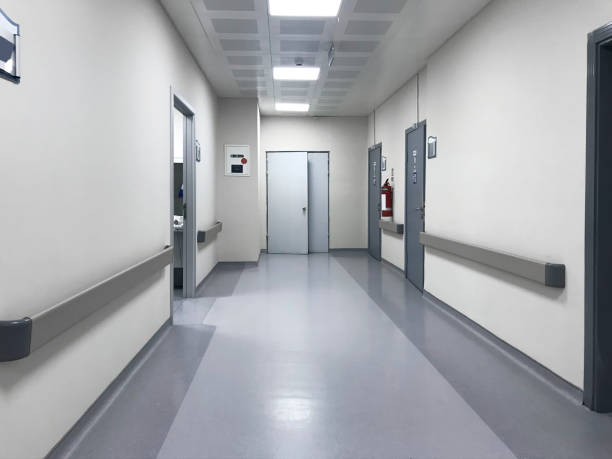hospital corridor - médico geral imagens e fotografias de stock
